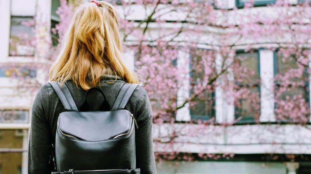A qui s’adresse le visa J-1 ?