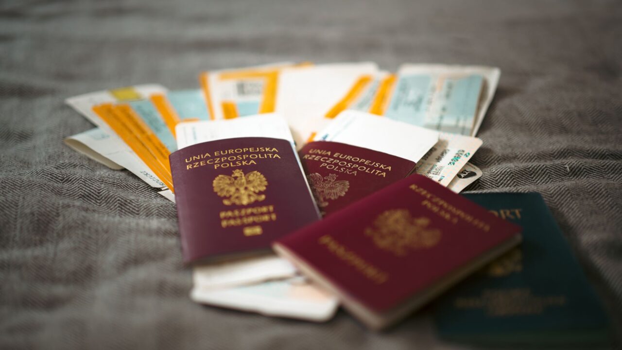 Formulaire I-94 et visa J-1 : le récupérer et vérifier vos dates en ligne